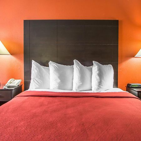 Quality Inn Morton At I-74 Phòng bức ảnh