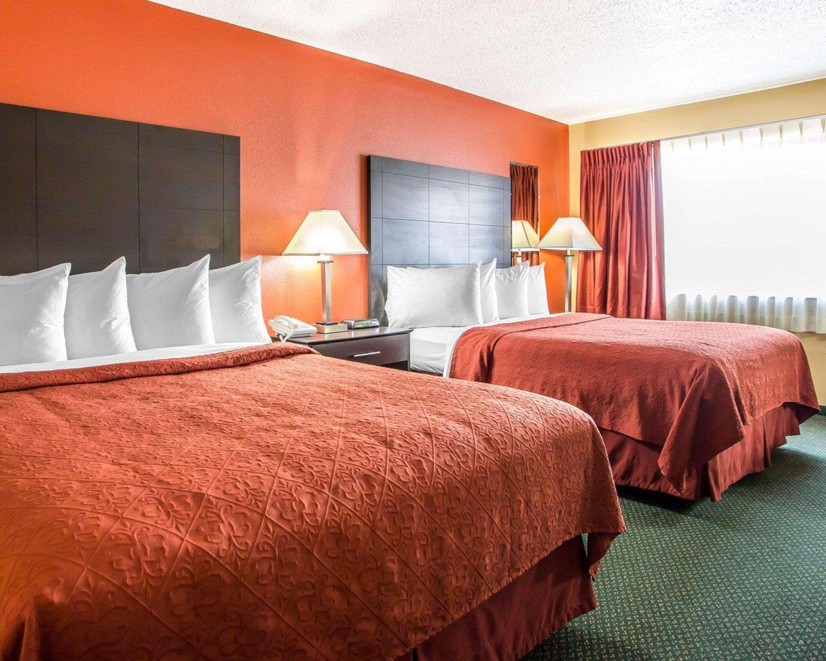 Quality Inn Morton At I-74 Ngoại thất bức ảnh