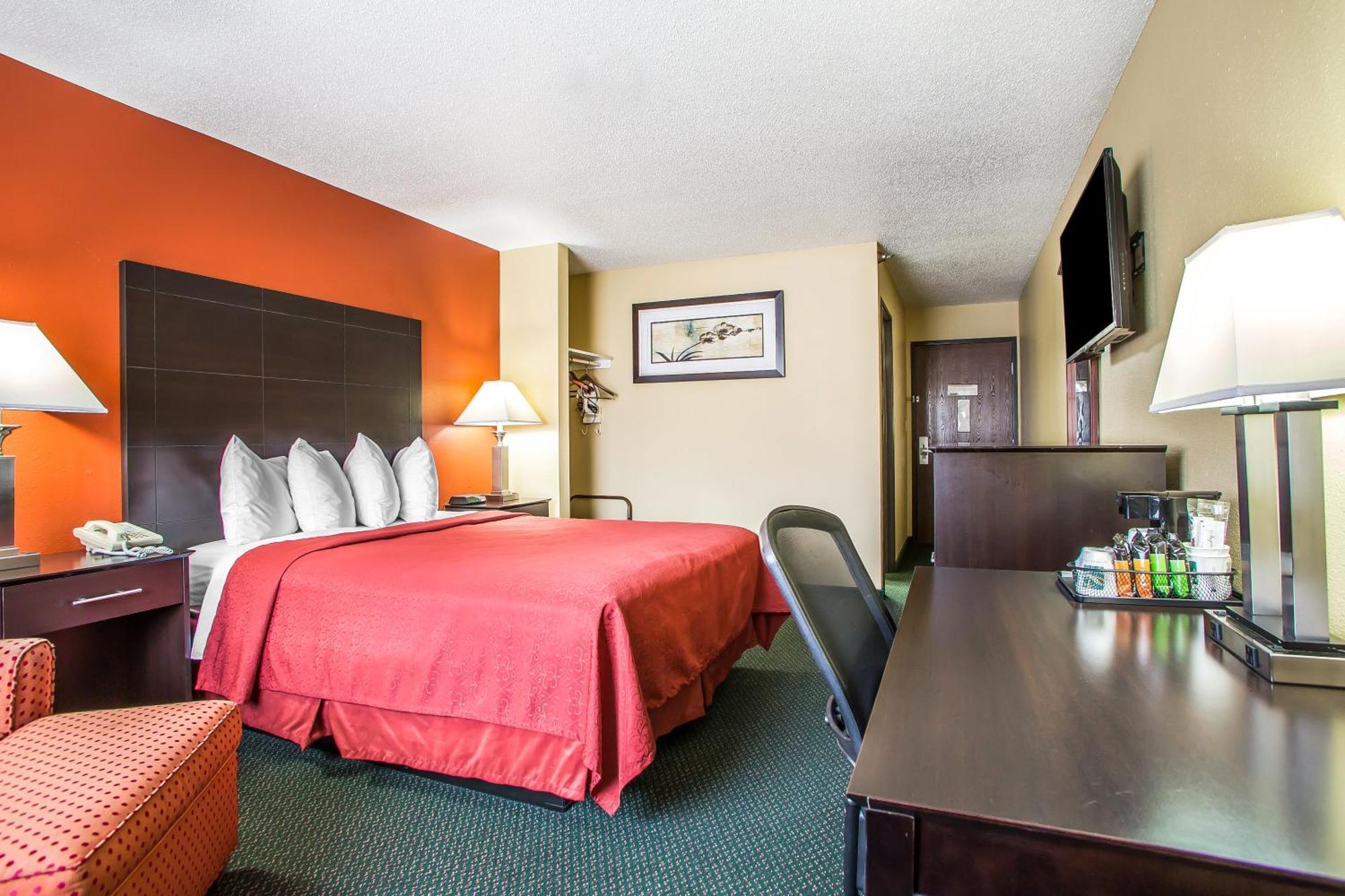 Quality Inn Morton At I-74 Phòng bức ảnh
